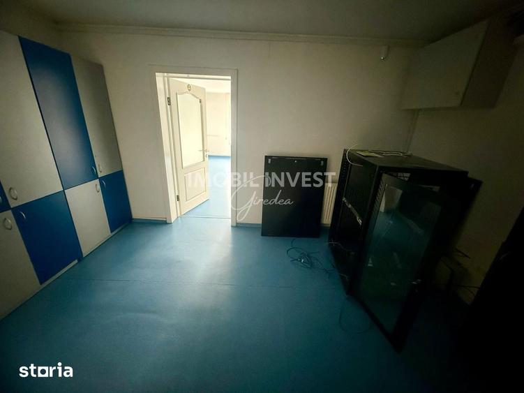 Spațiu comercial, de 270 mp, în Central