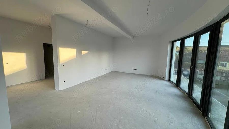 Casă cu 4 camere cu Teren 700 Mp în Central