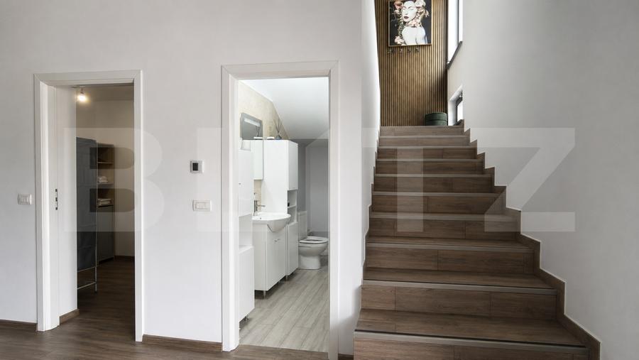 Casă individuală cu 6 camere cu Teren 295 Mp în Valea Lupului