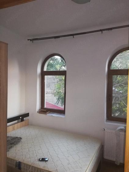 Apartament cu 2 camere semidecomandat în Rahova