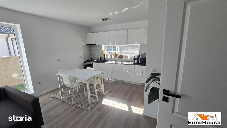 Casă cu 4 camere cu Teren 450 Mp în Cetate