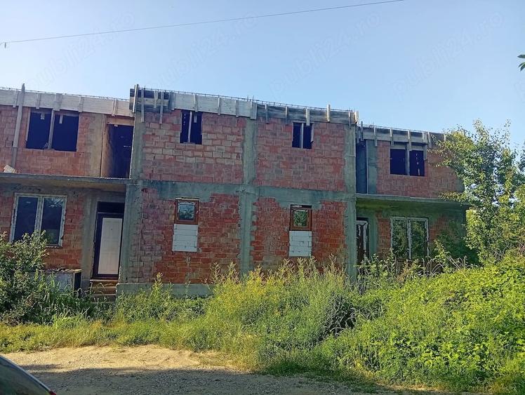 Casă cu Teren 425 Mp în Central