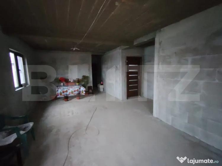 Casă cu 3 camere cu Teren 333 Mp în Șimnicu de Sus
