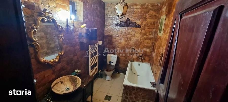 Casă cu 5 camere cu Teren 1460 Mp în Bariera Vâlcii