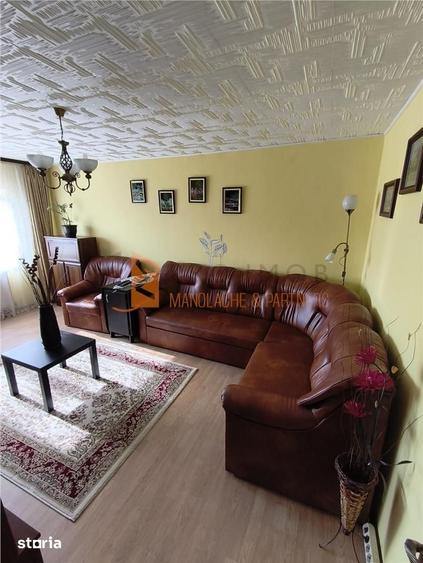 Apartament cu 3 camere decomandat în Unirii Sud