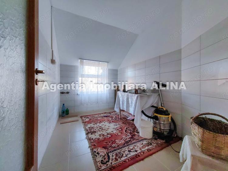 Casă cu 6 camere în Simeria