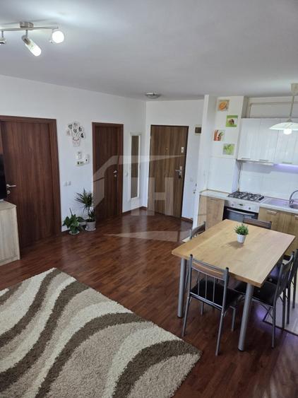 Apartament cu 2 camere semidecomandat, mobilat în Mărăști