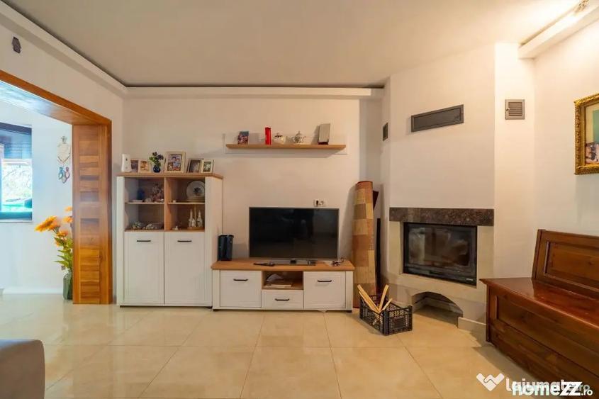 Casă cu 4 camere cu Teren 2825 Mp în Păuliș