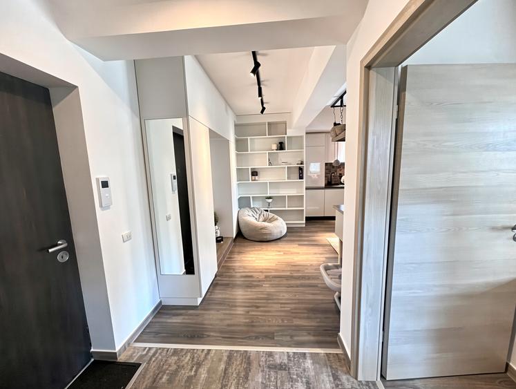 Apartament cu 2 camere decomandat în Berceni