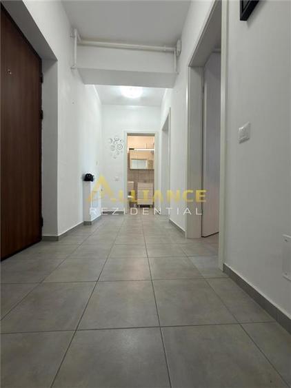 Apartament cu 2 camere decomandat în Metalurgiei