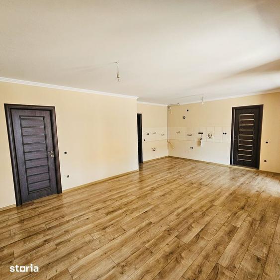 Casă cu 4 camere cu Teren 520 Mp în Borș