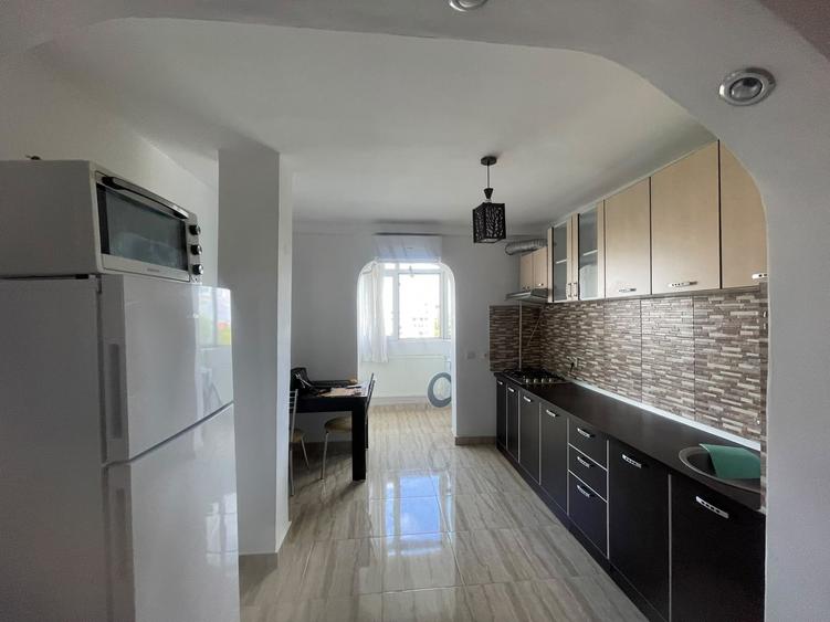 Apartament cu 2 camere semidecomandat, mobilat în Costin Georgian
