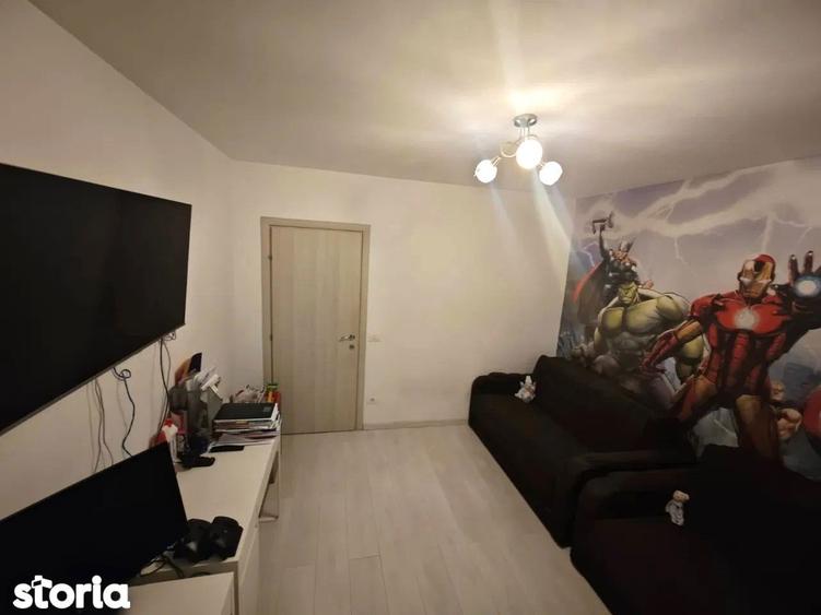 Apartament cu 3 camere decomandat, mobilat în Decebal