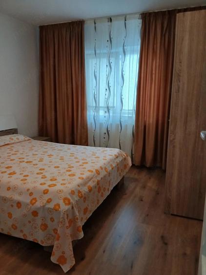 Apartament cu 2 camere decomandat în Galata