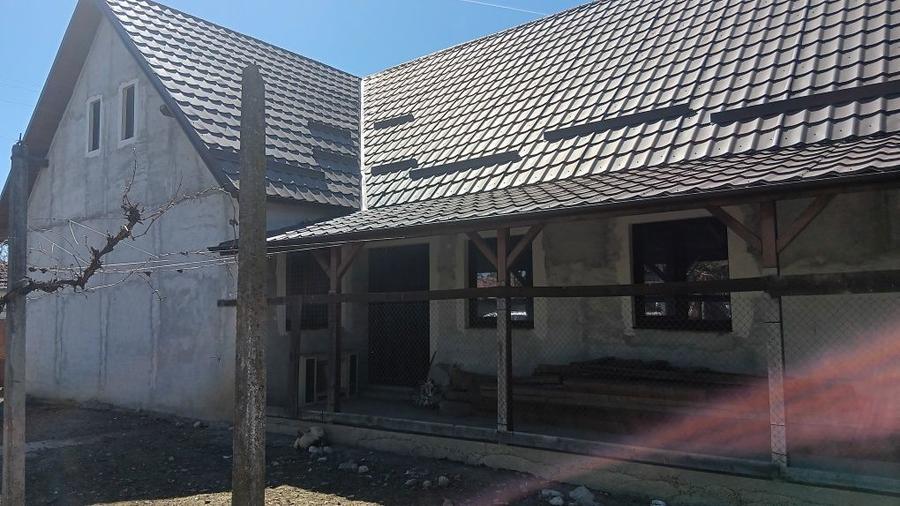 Casă cu 4 camere în Central