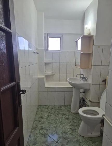 Garsonieră decomandată în Soarelui