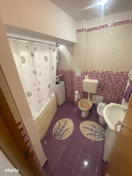 Apartament cu 3 camere în Centrul Civic