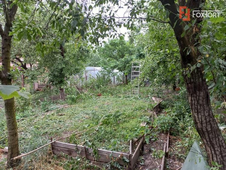 Casă individuală cu 5 camere cu Canalizare în Crișan