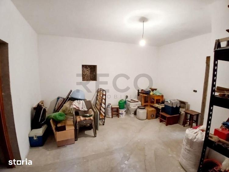 Casă cu 4 camere cu Teren 1439 Mp în Girișu de Criș