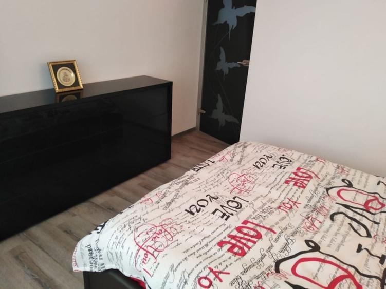 Apartament cu 4 camere în Răcădău