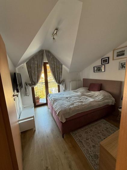 Apartament cu 3 camere decomandat în Exterior Vest