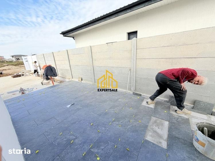 Casă cu 4 camere cu Teren 350 Mp în Clinceni