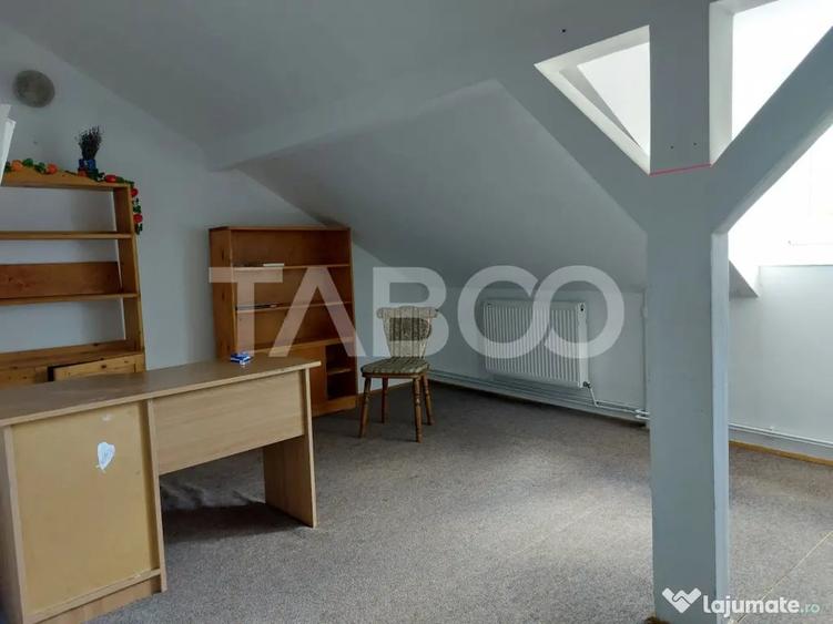 Spațiu comercial, de 673 mp, în Central
