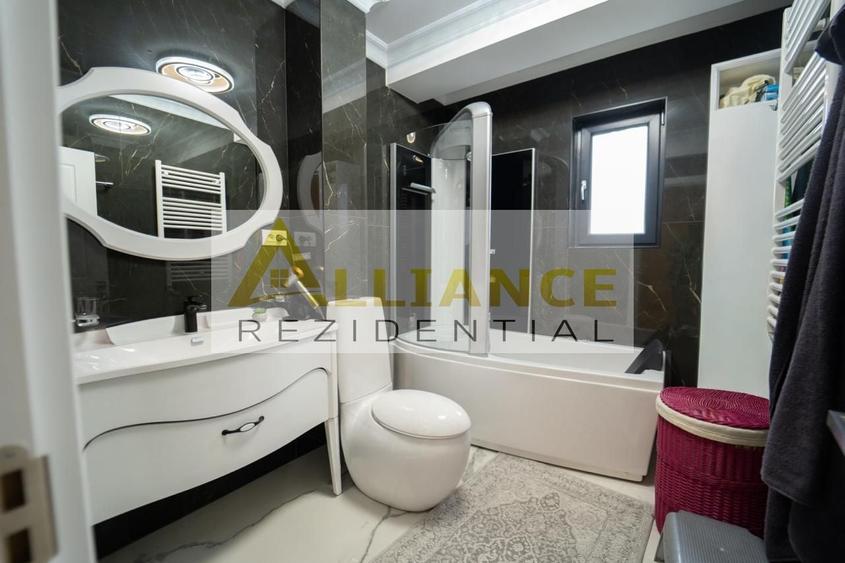 Casă individuală cu 7 camere cu Canalizare în Berceni
