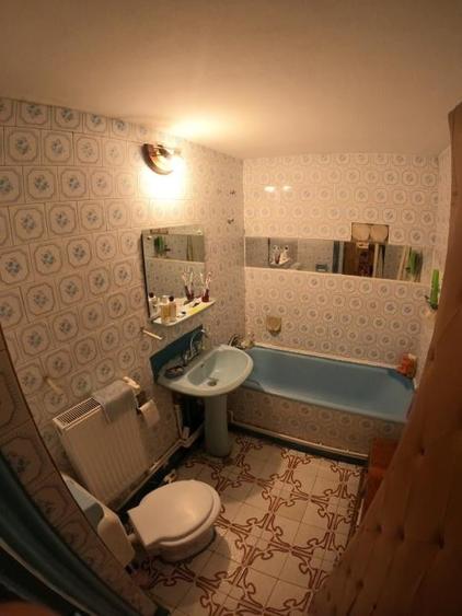 Apartament cu 4 camere decomandat în Central