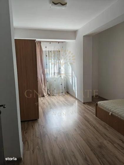 Apartament cu 3 camere decomandat în Păcii