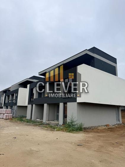 Duplex cu 4 camere cu Canalizare în Splaiul Unirii