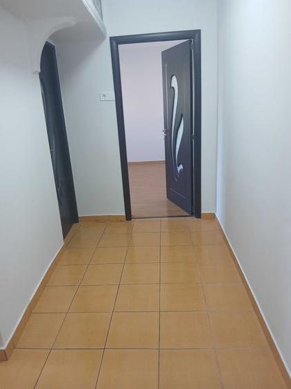 Apartament cu 2 camere nedecomandat în Trivale
