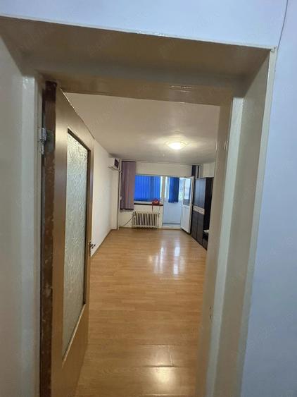 Apartament cu 2 camere decomandat în Triaj