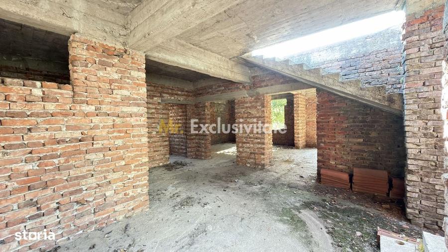 Casă cu 4 camere cu Teren 512 Mp în Central