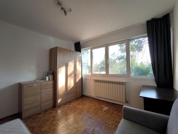 Apartament cu 2 camere decomandat în Eroii Revoluției
