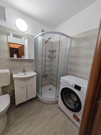 Apartament cu 3 camere decomandat în Brâncoveanu