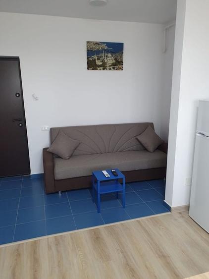 Apartament cu 2 camere semidecomandat în Berceni