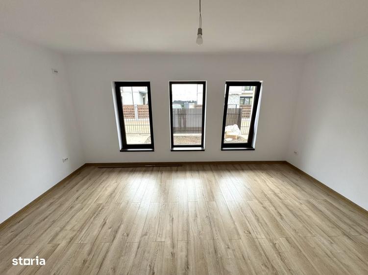 Casă cu 3 camere în Valea Lupului