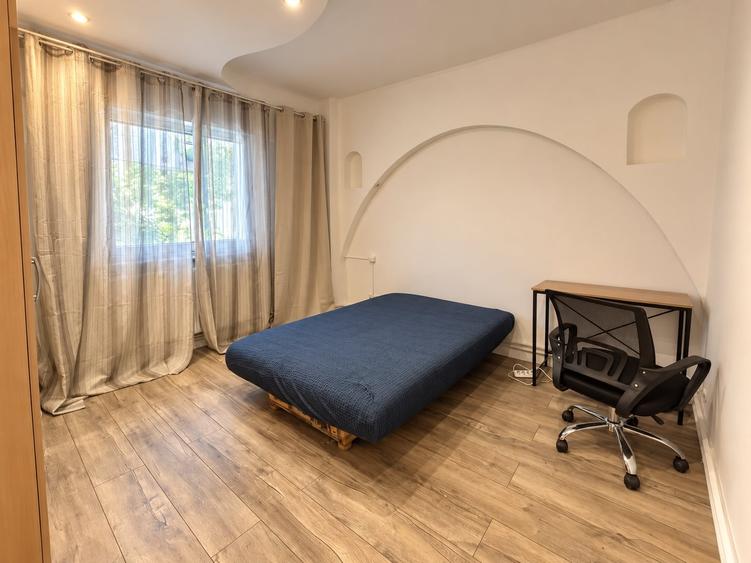 Apartament cu 3 camere decomandat, mobilat în Tomis II