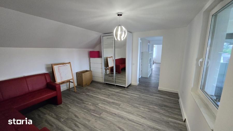 Casă cu 6 camere cu Teren 157 Mp în Dâmbul Rotund