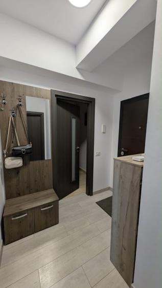 Apartament cu 2 camere semidecomandat, mobilat în Nicolina