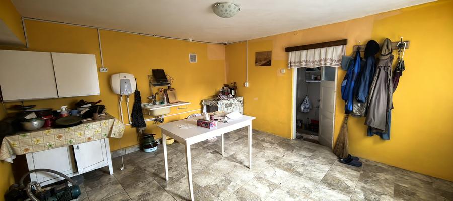 Casă individuală cu 5 camere cu Teren 538 Mp în Sud