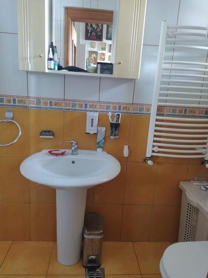 Casă individuală cu 7 camere cu Canalizare în Parcul Carol