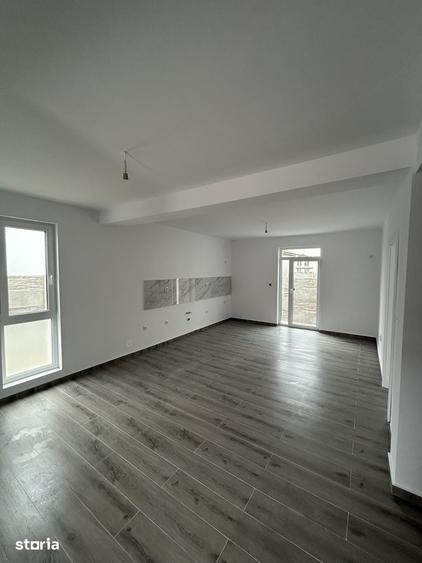 Casă cu 3 camere cu Teren 305 Mp în Ciarda Roșie