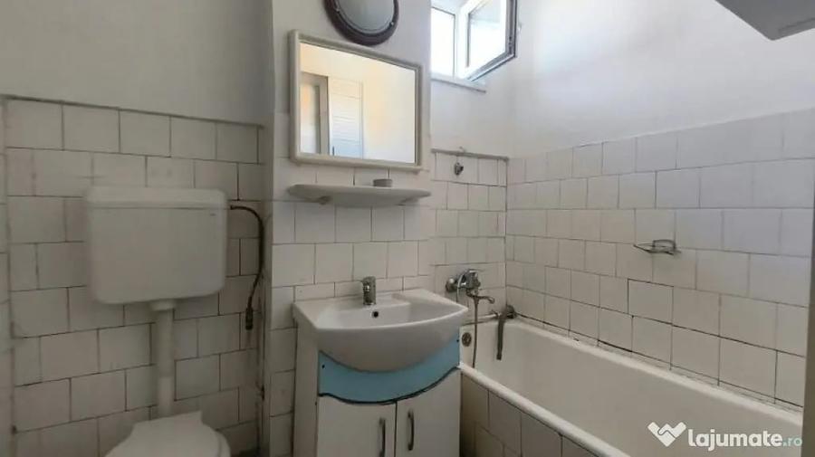 Apartament cu 2 camere decomandat în Bălcescu
