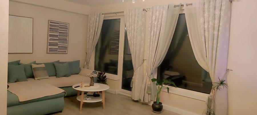 Casă cu 4 camere decomandat în Corușu