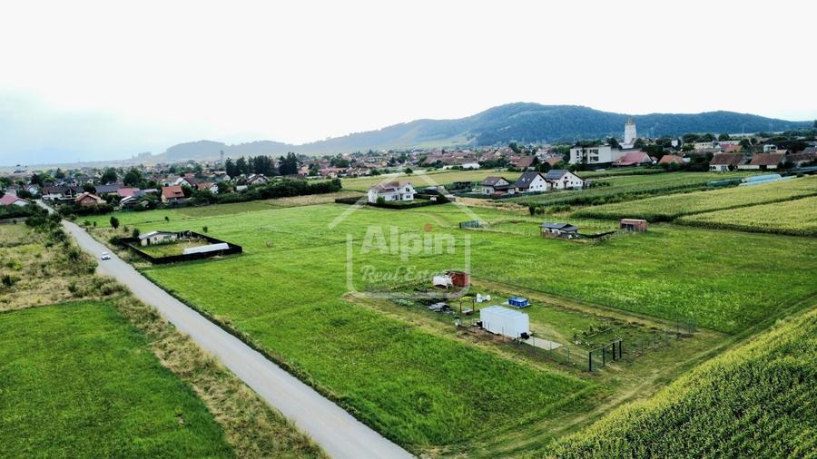 Teren Construcții intravilan de 920 mp, în Hărman
