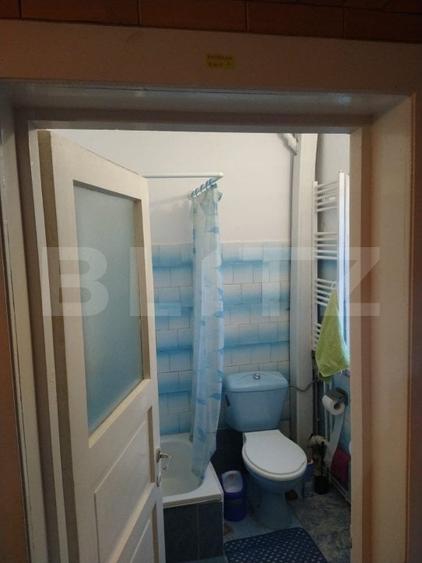 Casă individuală cu 5 camere cu Canalizare în Cetate