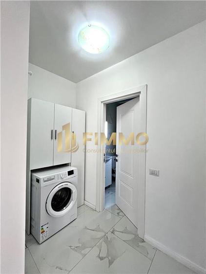 Apartament cu 2 camere semidecomandat, mobilat în Est