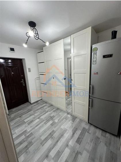 Garsonieră decomandată, mobilată în Nerva Traian